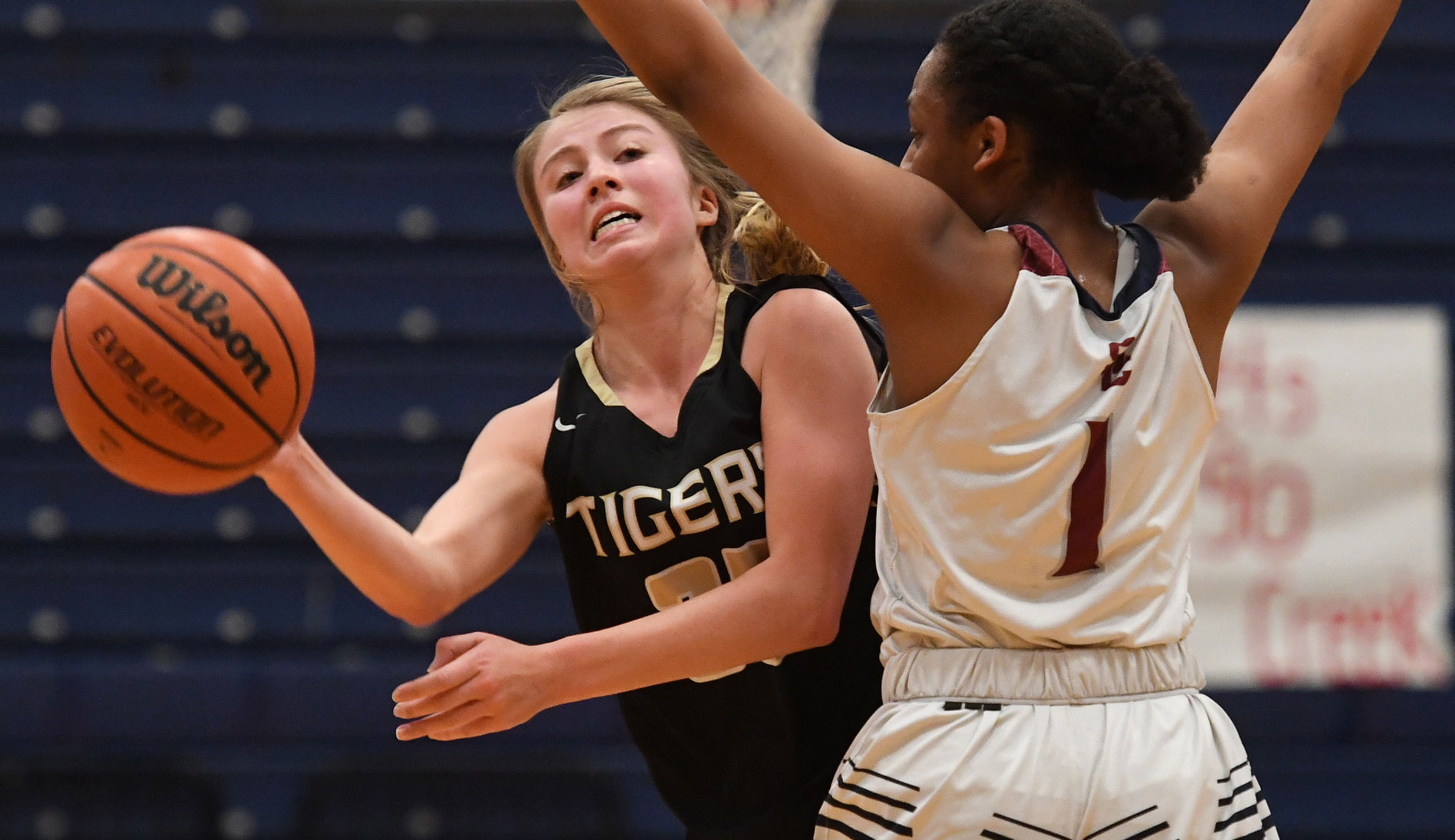 030420-s-girlsbb 08.JPG